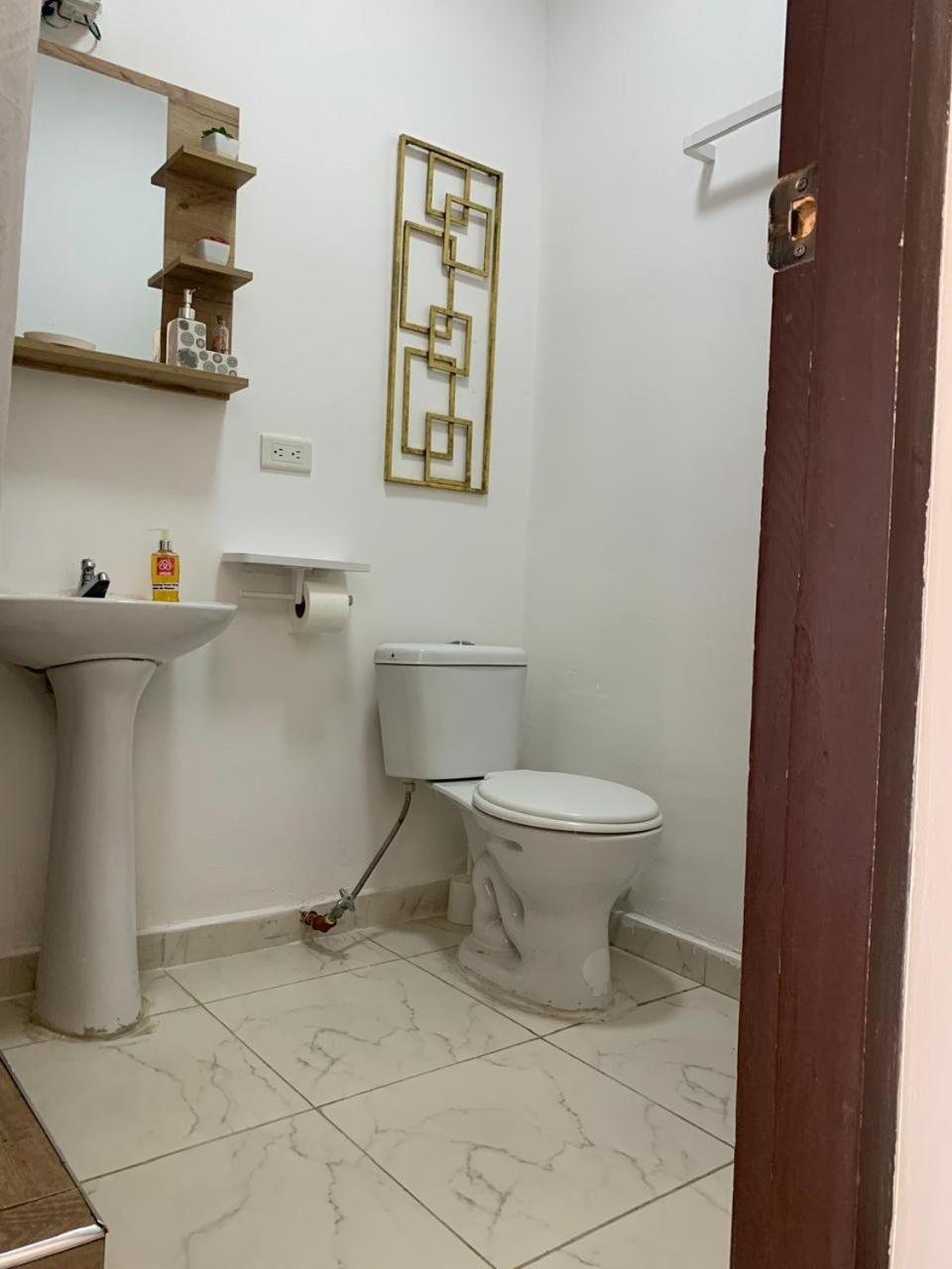 Los Soles Suite Mall Del Sol Guayaquil Airport Buitenkant foto